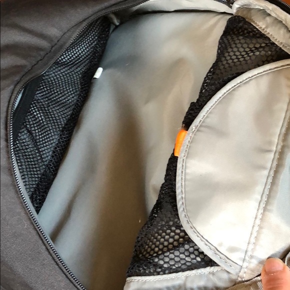 Lowe pro Sling camera/laptop bag - Picture 5 of 7